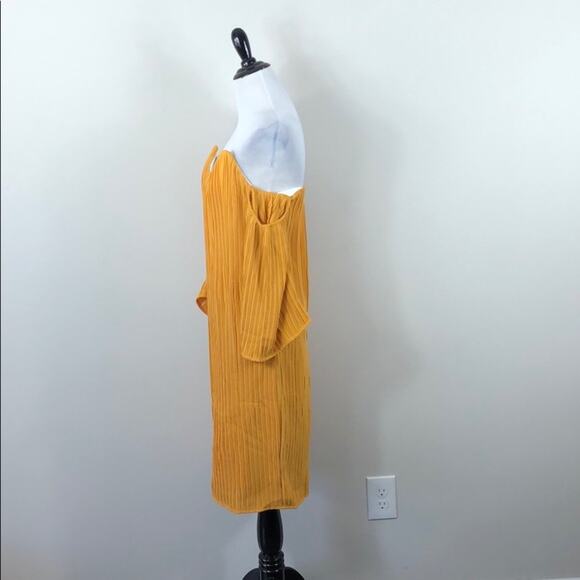 Elliatt Marigold Dress Pleated Off Shoulder - Picture 10 of 10